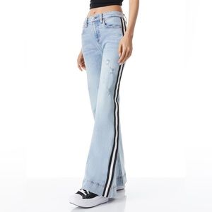 Alice & Olivia Rey Low Rise Wide Leg Jean